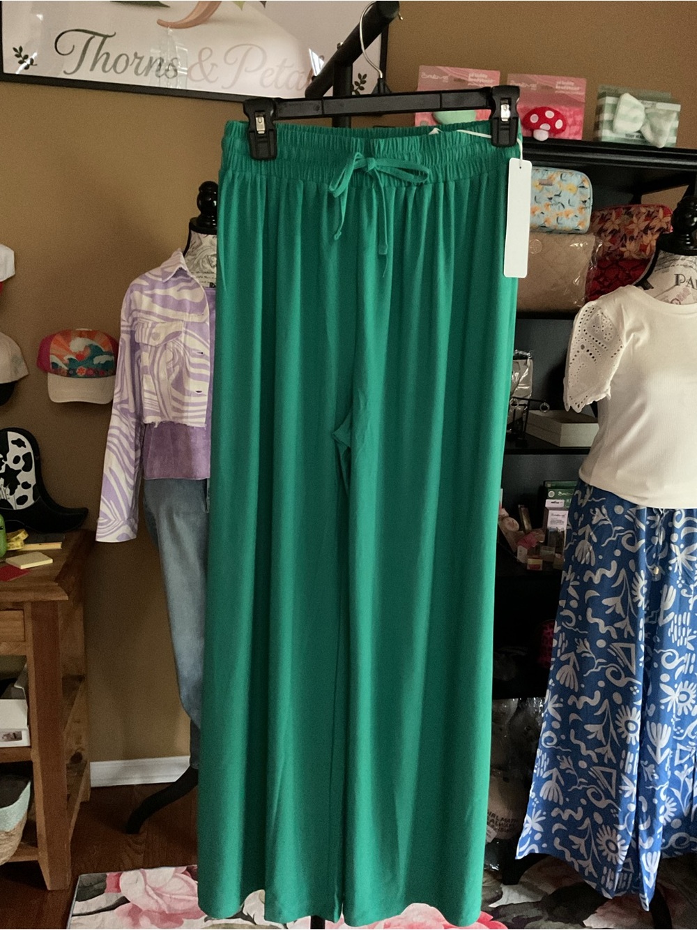 Dear Scarlett Sleeveless Teal two piece pant set. Flowy - Picture 3 of 3